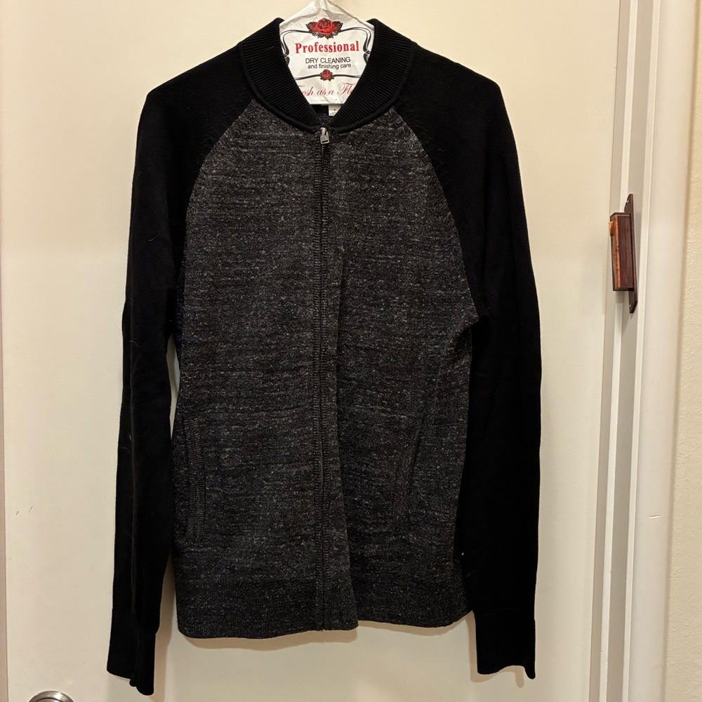 GAP Men's Charcoal and Black Zip-Up Sweater
